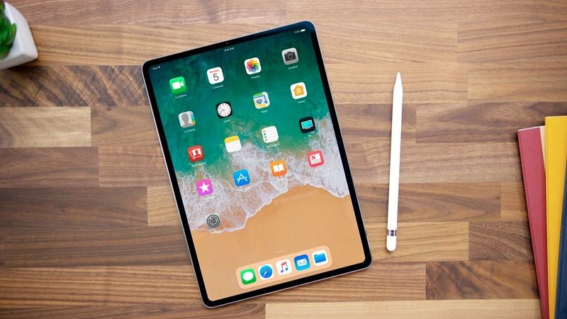 Apple promises that the device can run up to 10 hours of battery life in new iPad (2018).